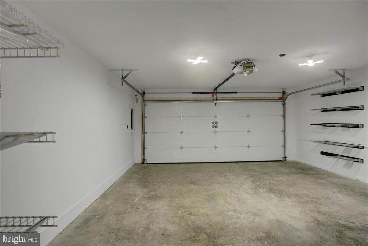1153 Lindsay Ln photo 12