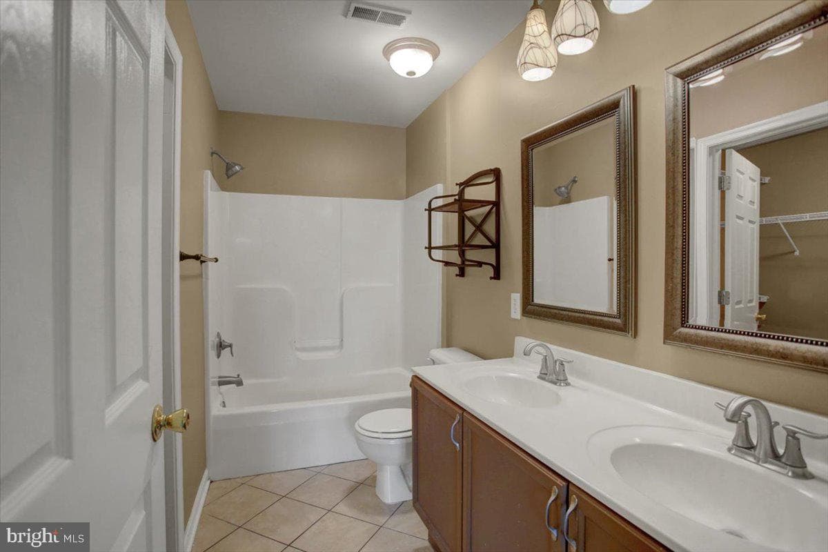 1153 Lindsay Ln photo 29
