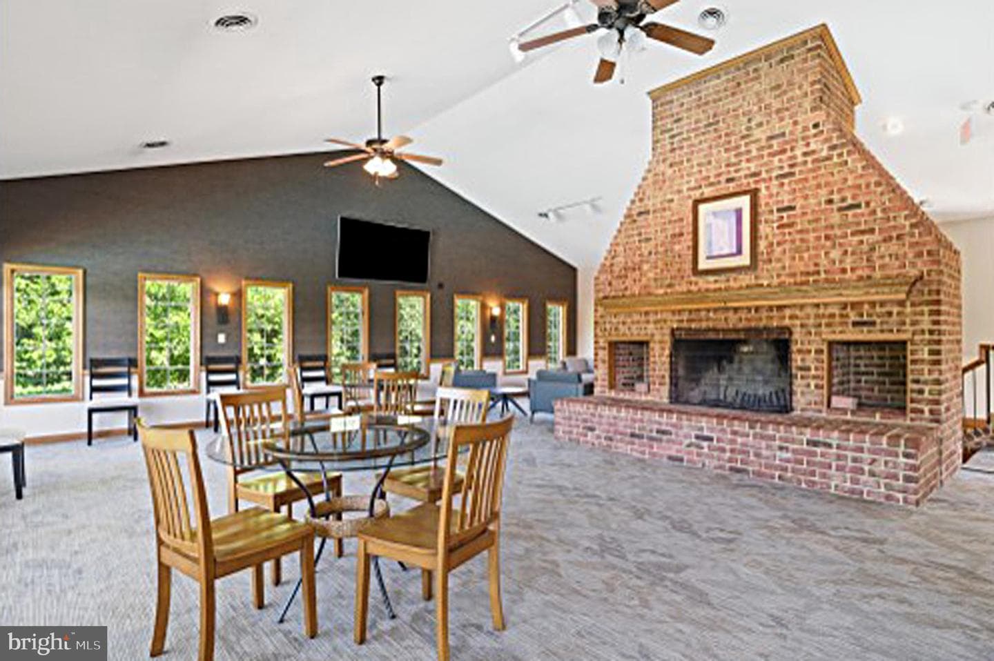 1153 Lindsay Ln photo 43