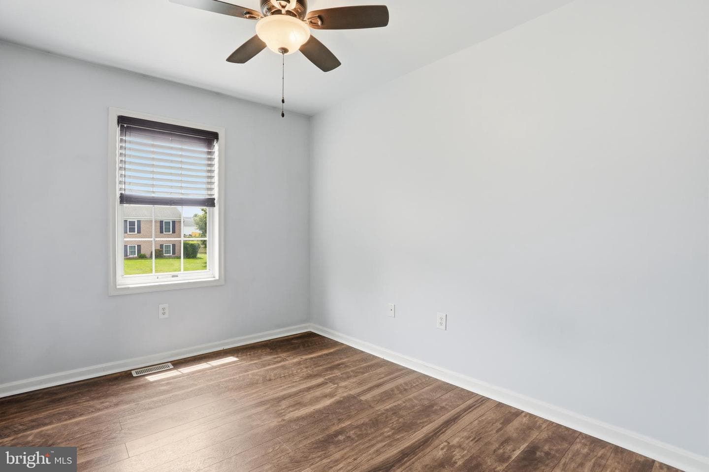 15932 Hibiscus Dr photo 13