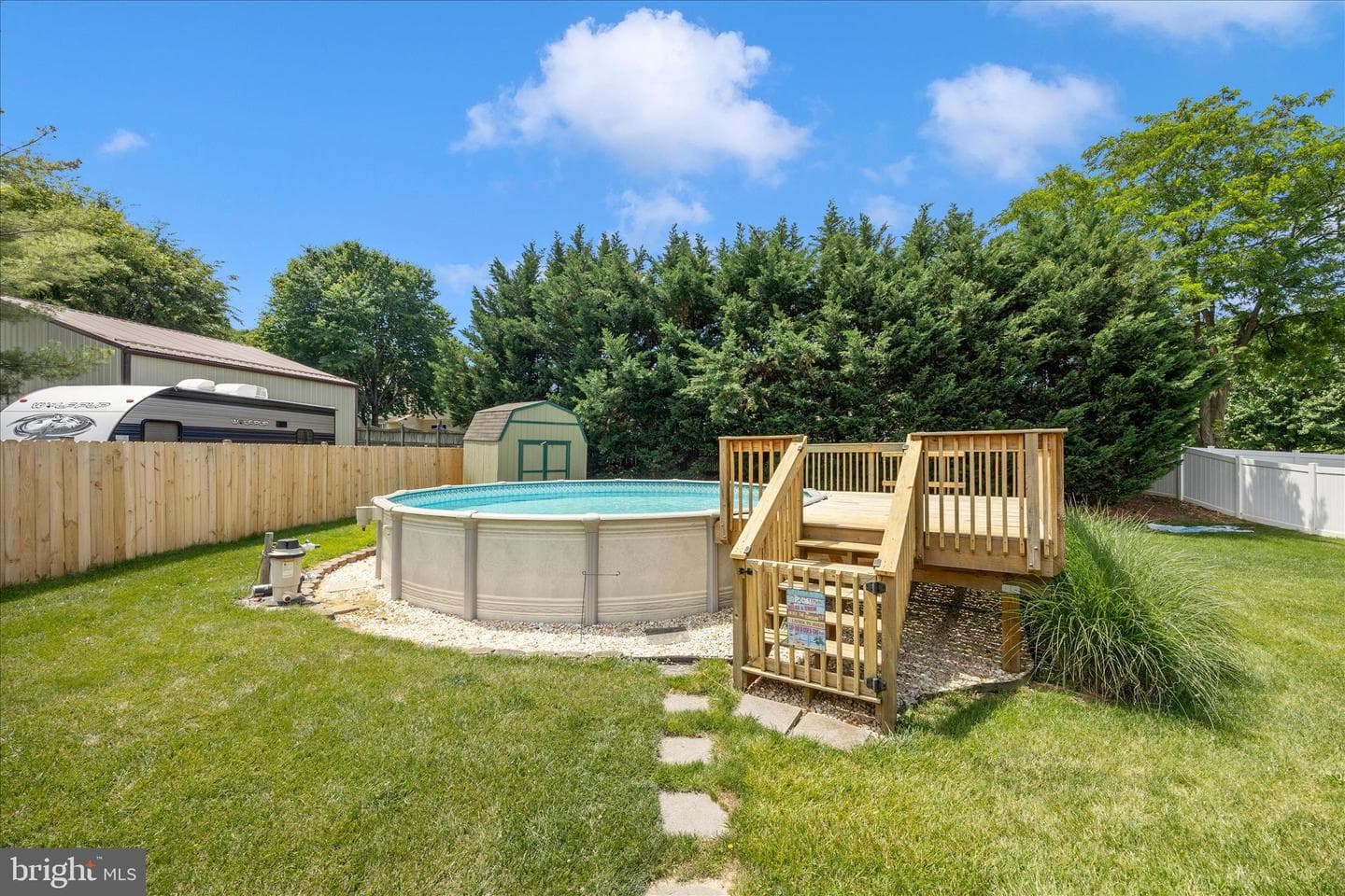 109 Rebeccas Court photo 34