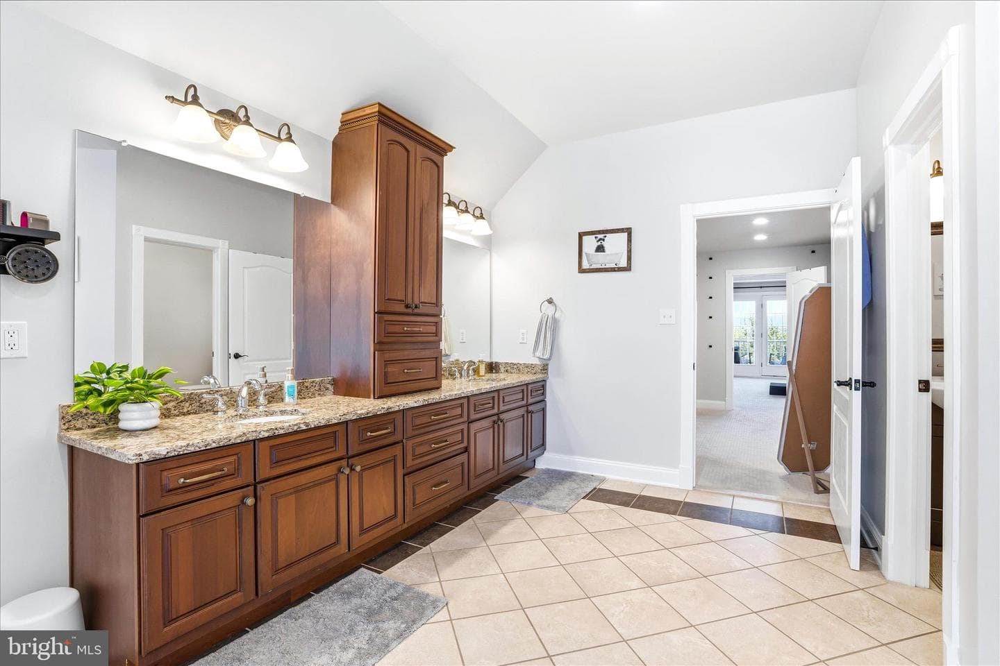 20510 Tehrani Lane photo 39