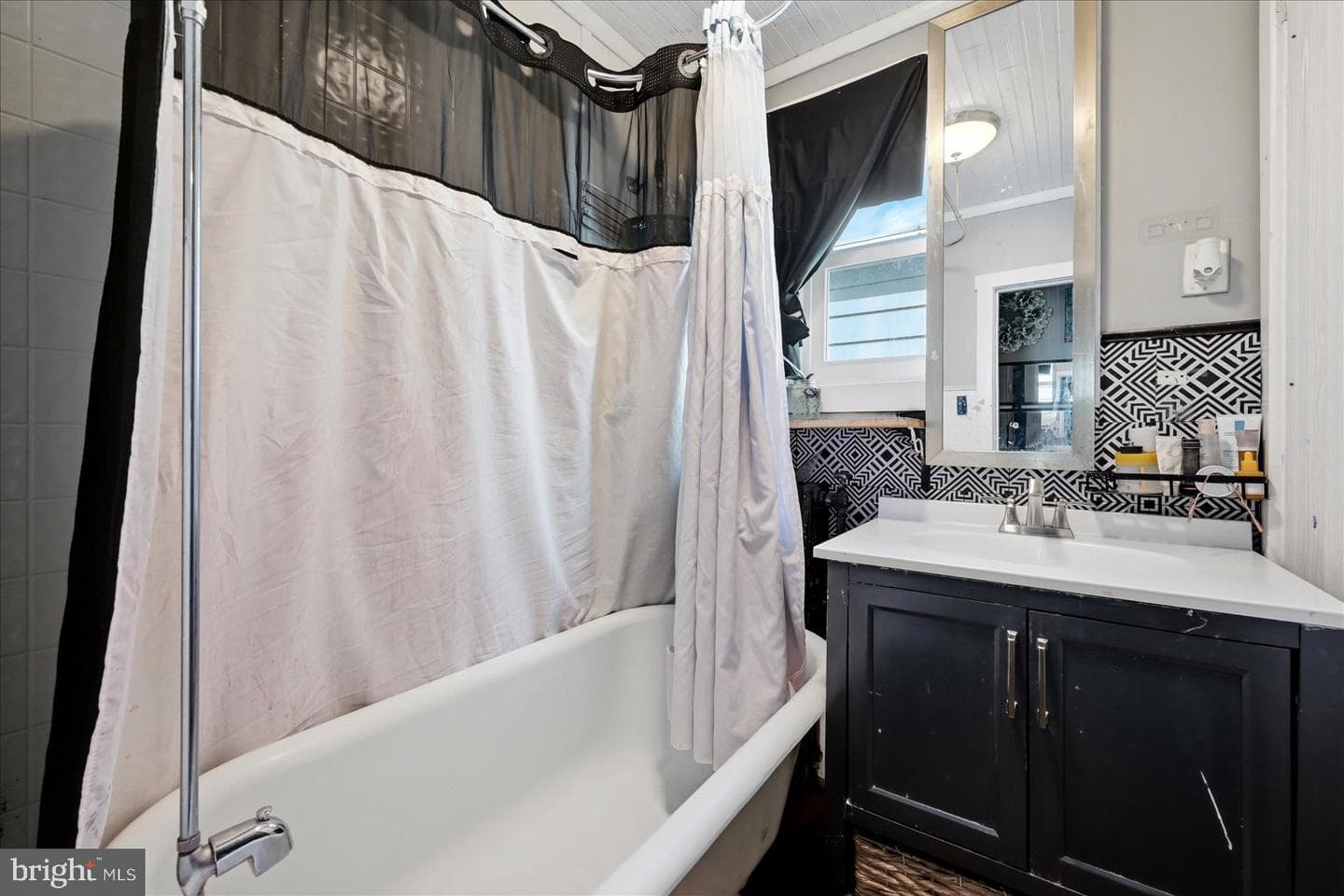 611 Washington Avenue photo 32