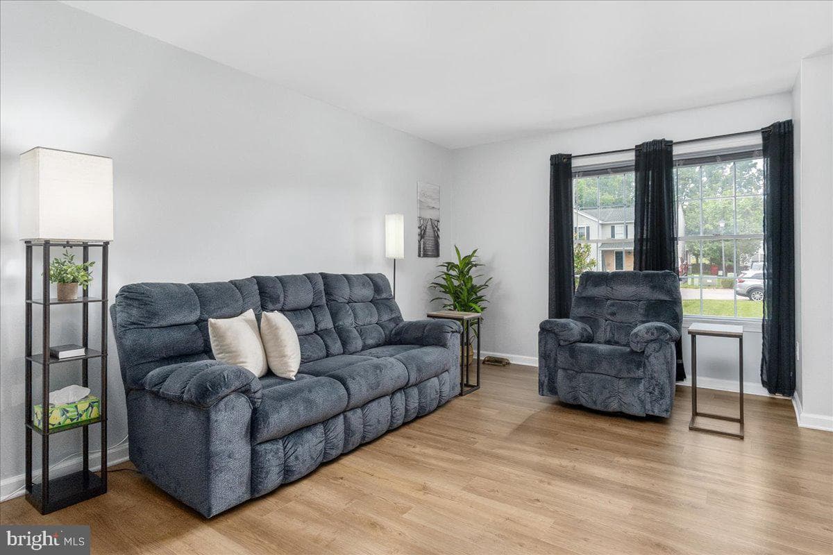 18024 Edith Avenue photo 3