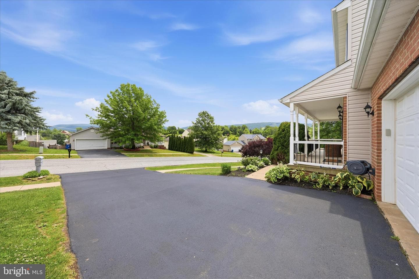 121 Bachtell Circle photo 45