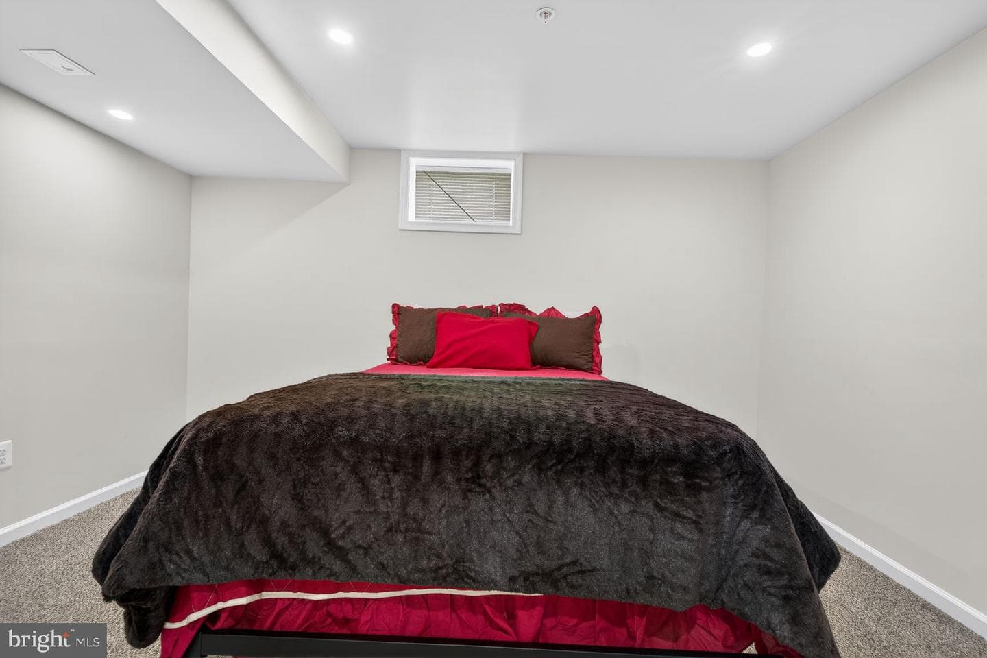 9425 Alloway Drive photo 31