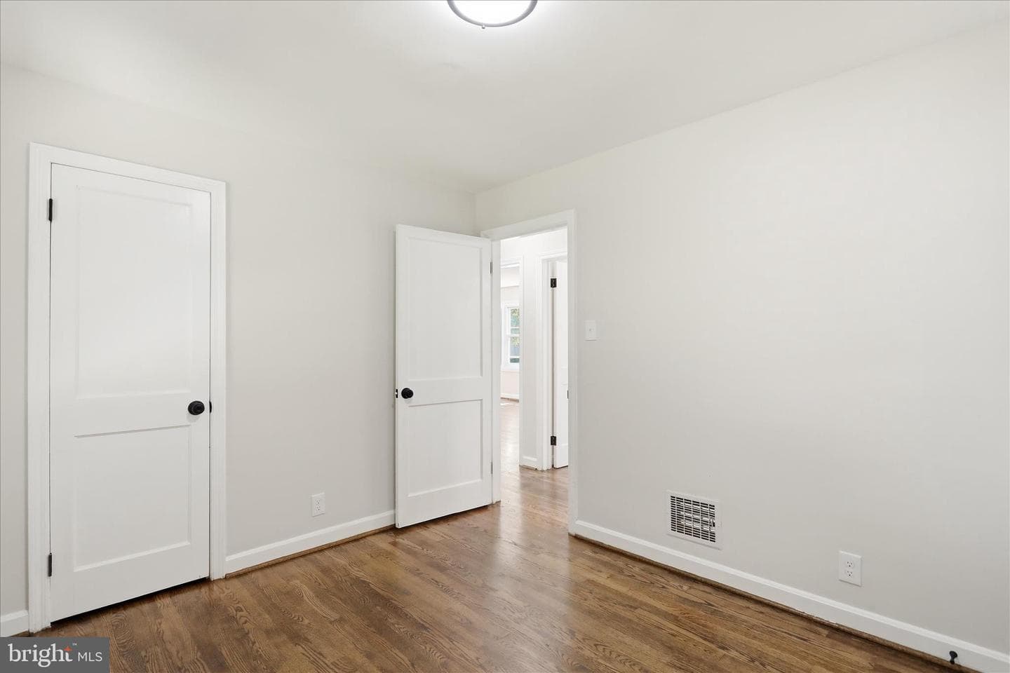 11006 Decker Avenue photo 12
