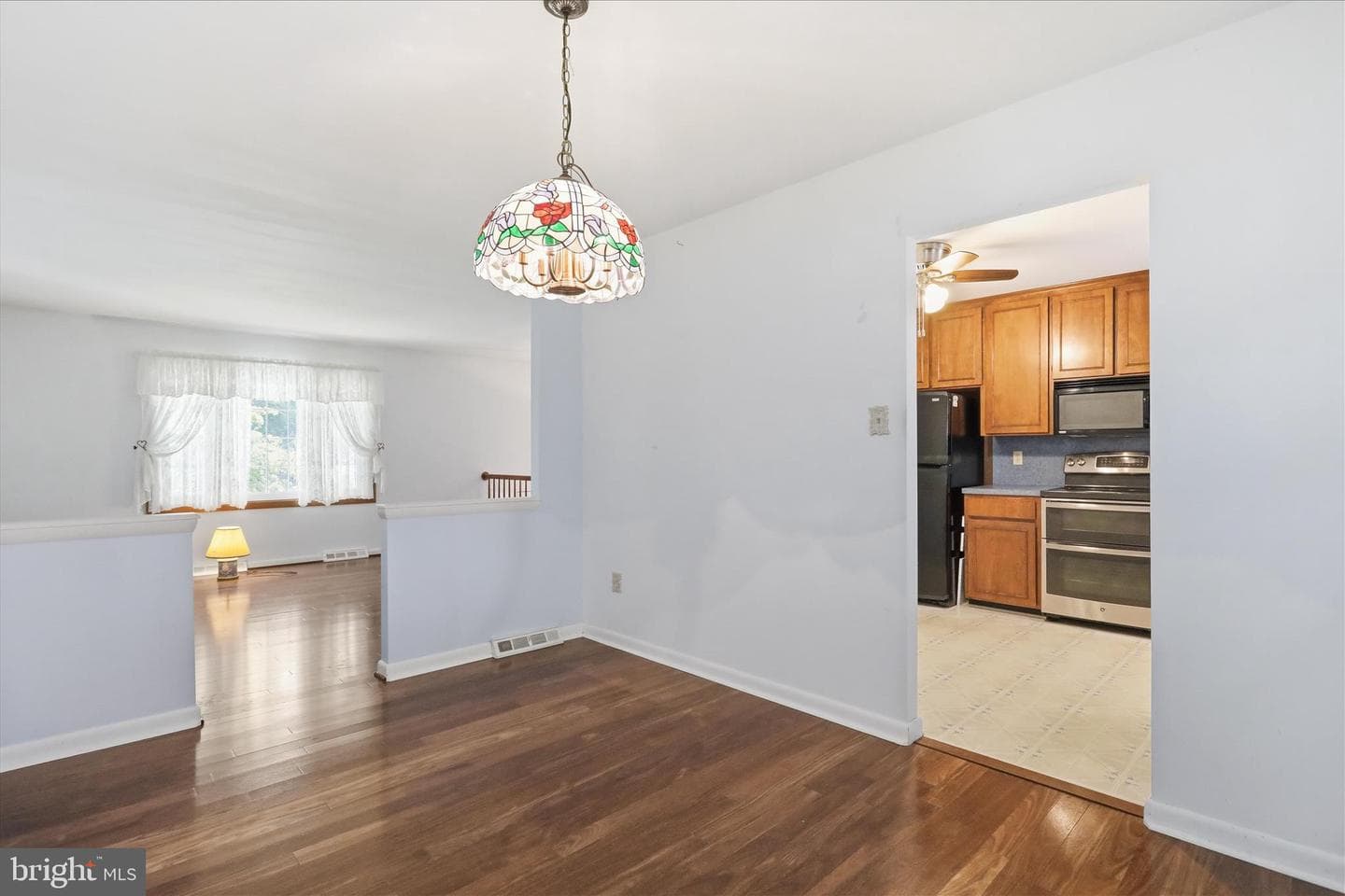 17813 Greentree Terrace photo 13