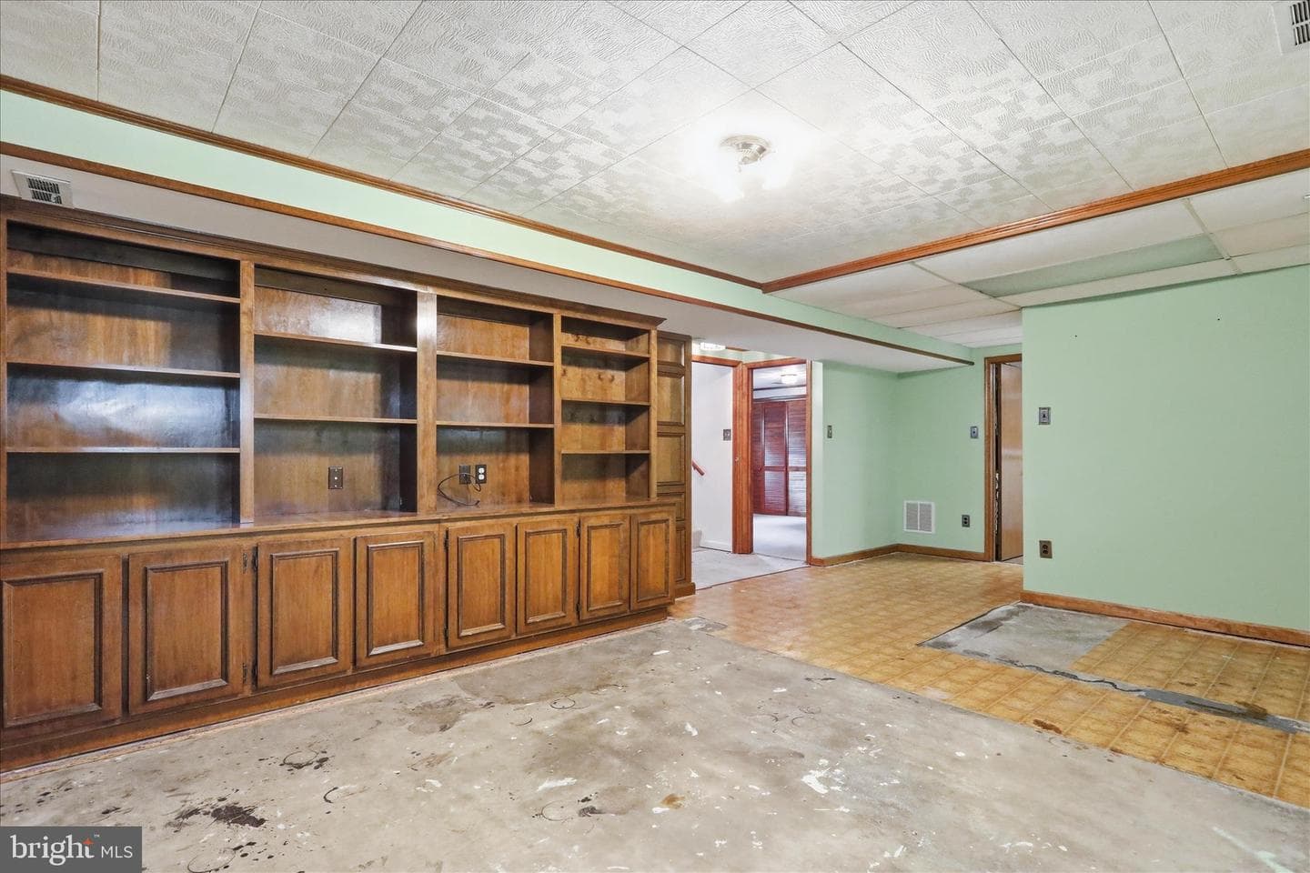17813 Greentree Terrace photo 30