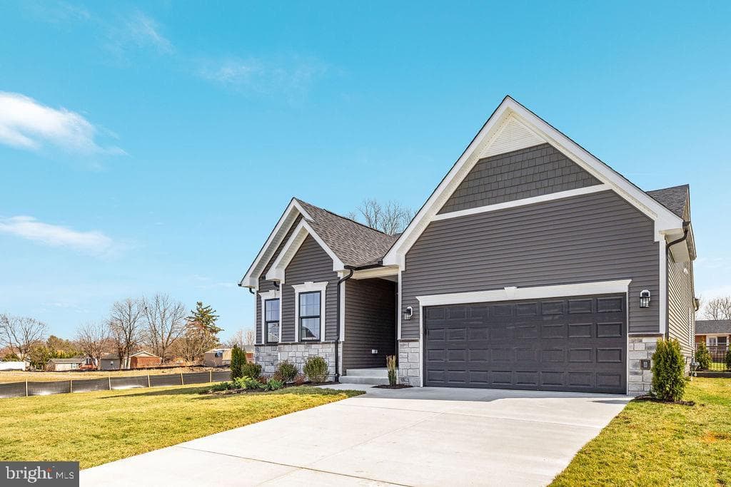 Homesite 17 Regent Circle photo 3