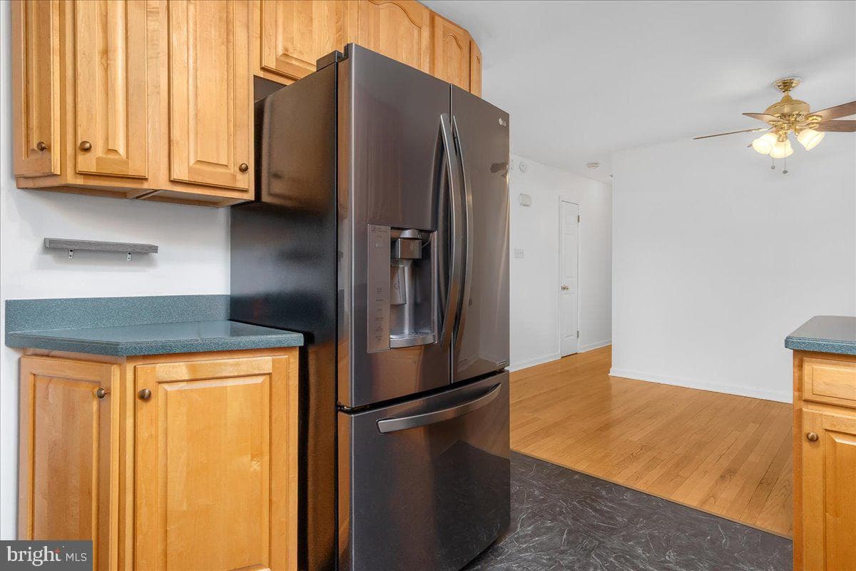 10602 Oaktree Circle photo 13