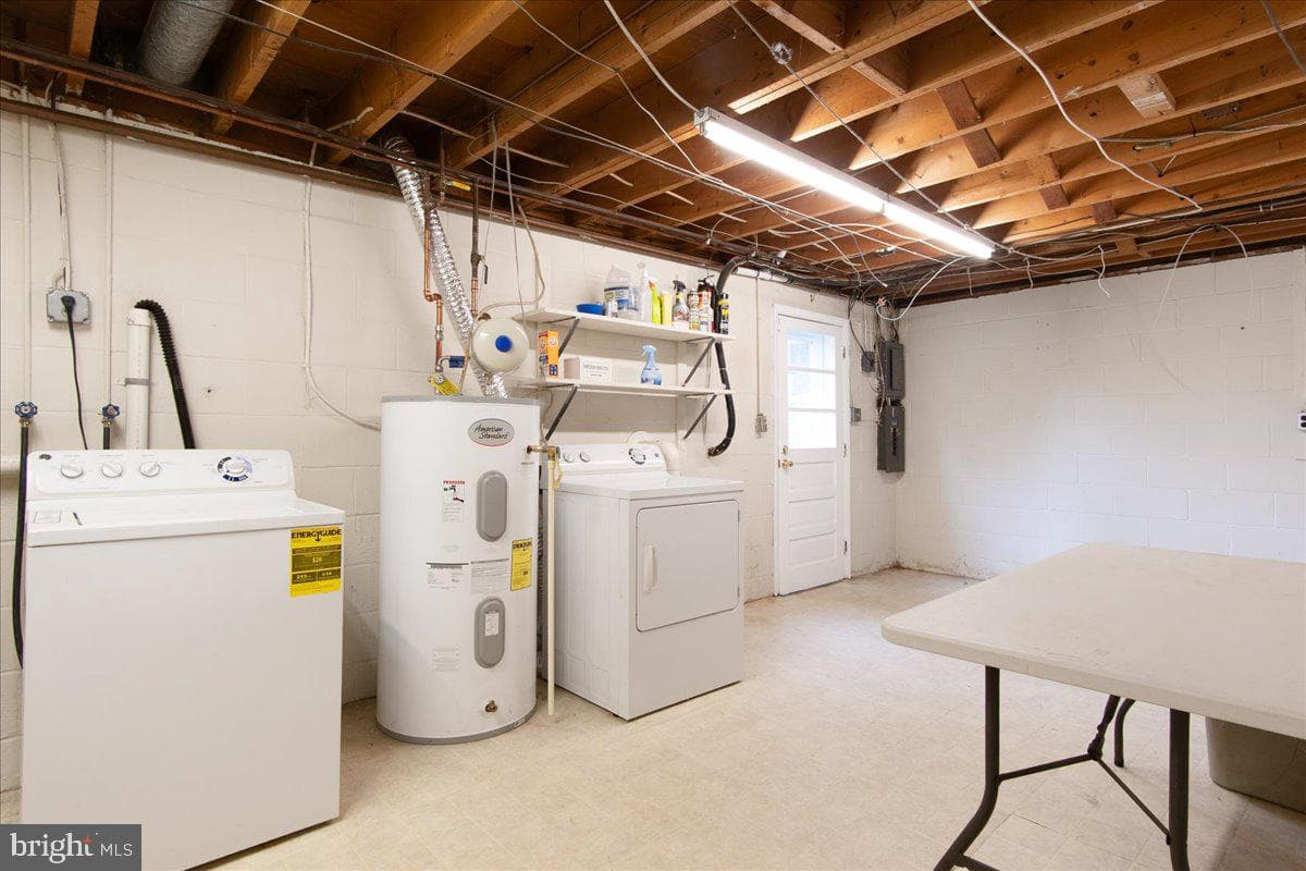 10602 Oaktree Circle photo 24
