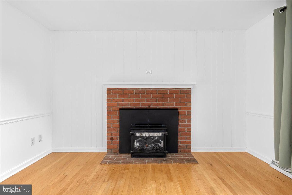 10602 Oaktree Circle photo 6