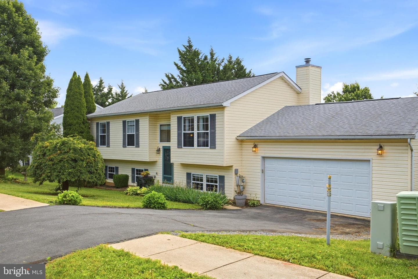 93 Byron Drive photo 43