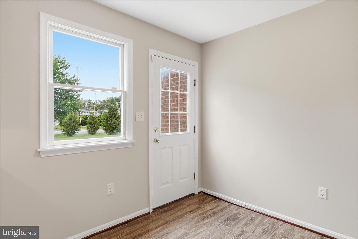 309 E Ridge Drive photo 14