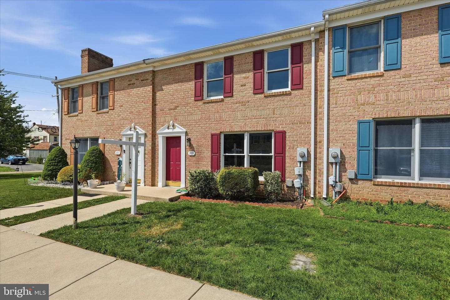 309 E Ridge Drive photo 3