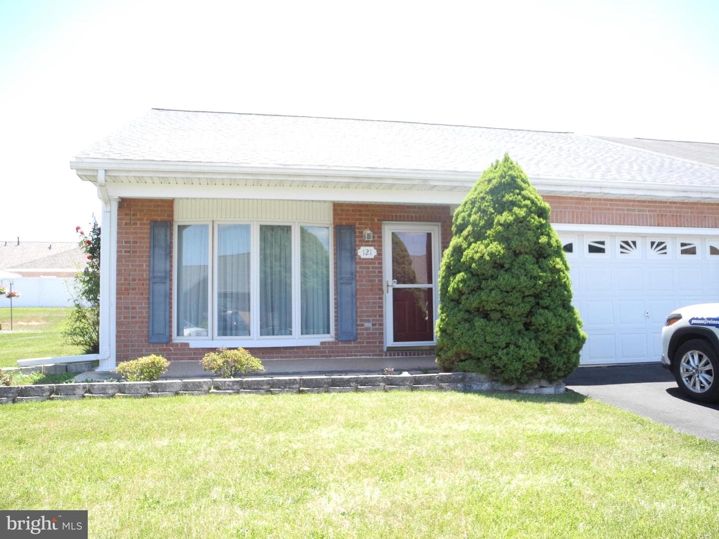 121 Southern Oak Dr photo 23