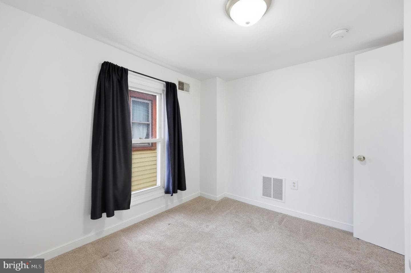 827 Chestnut Street photo 30