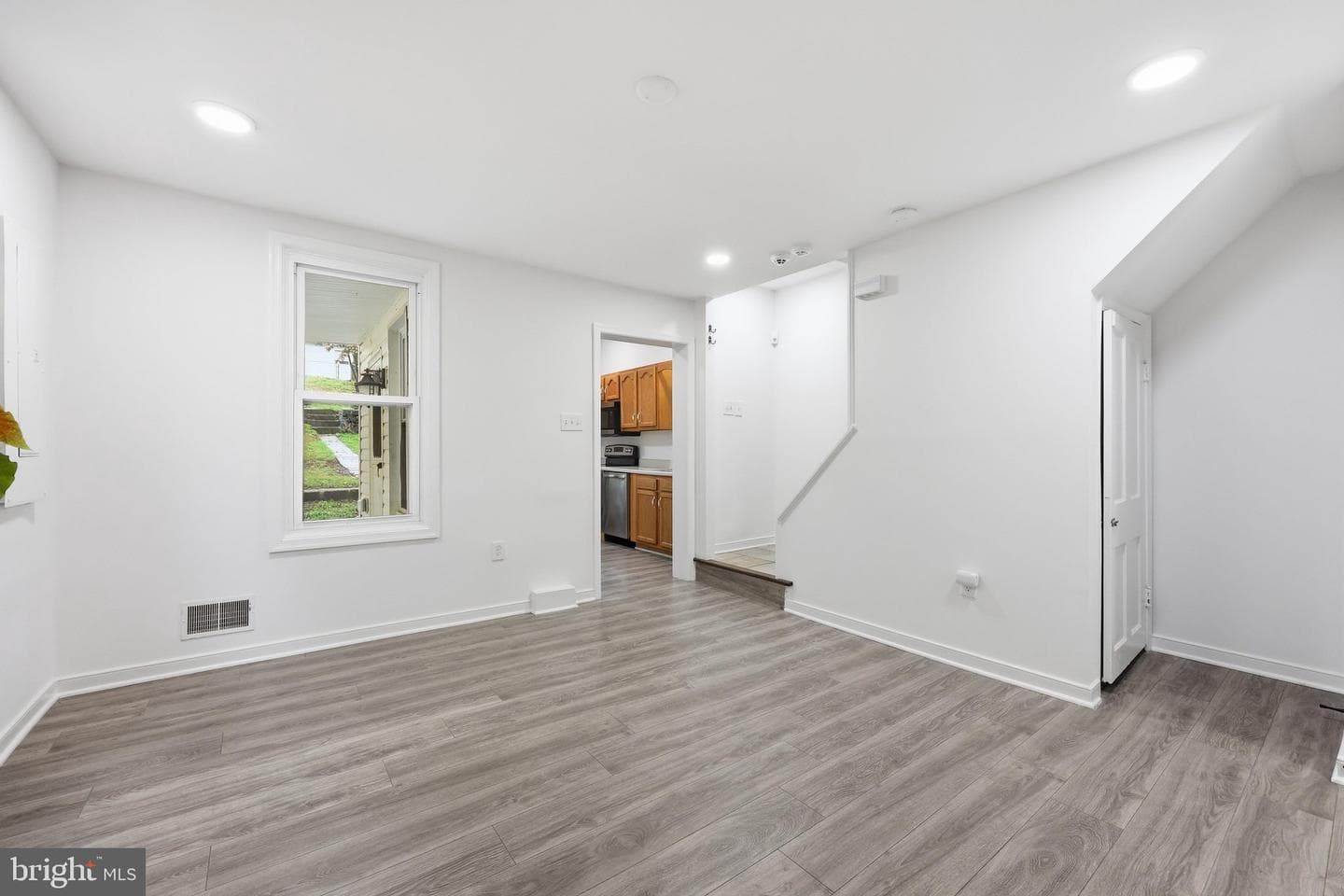 827 Chestnut Street photo 9