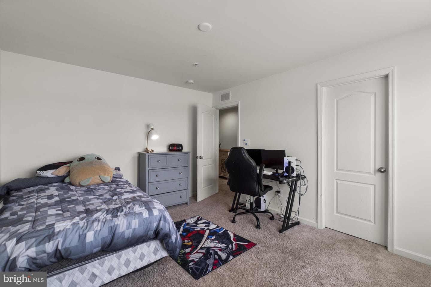 18031 Donegall Court photo 25
