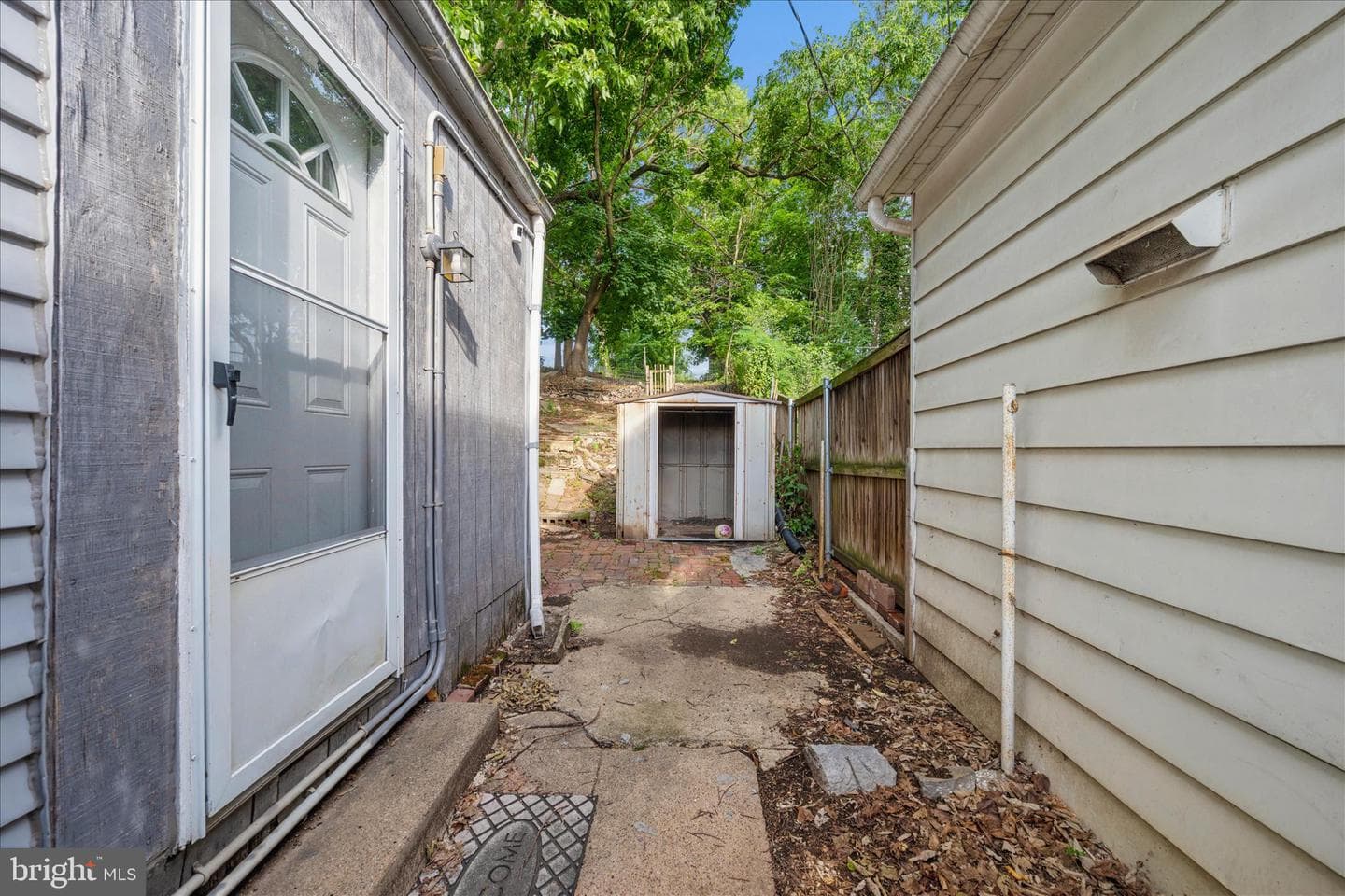 614 Maryland Ave photo 42