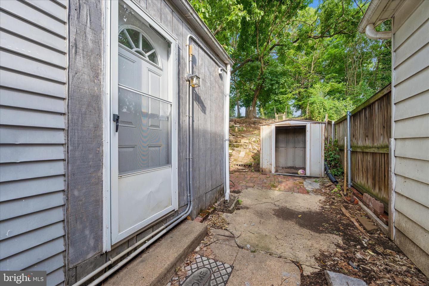 614 Maryland Ave photo 43