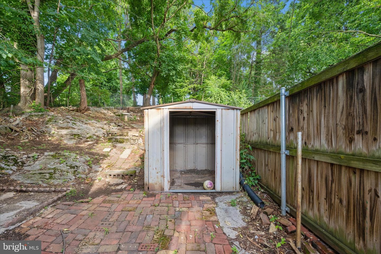 614 Maryland Ave photo 44
