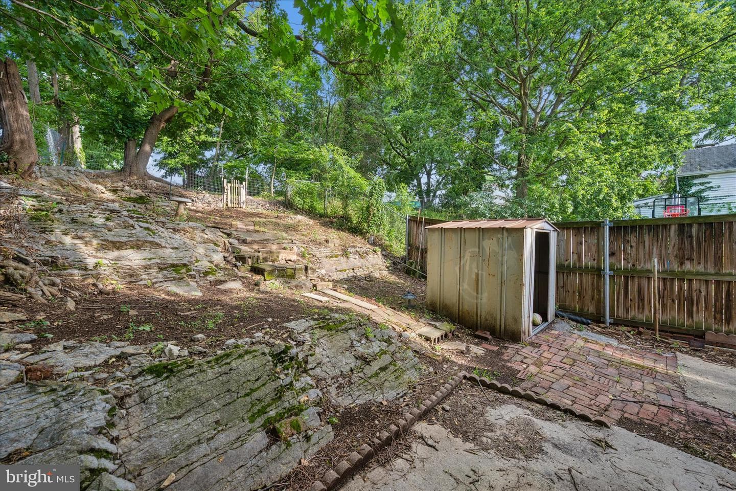 614 Maryland Ave photo 46