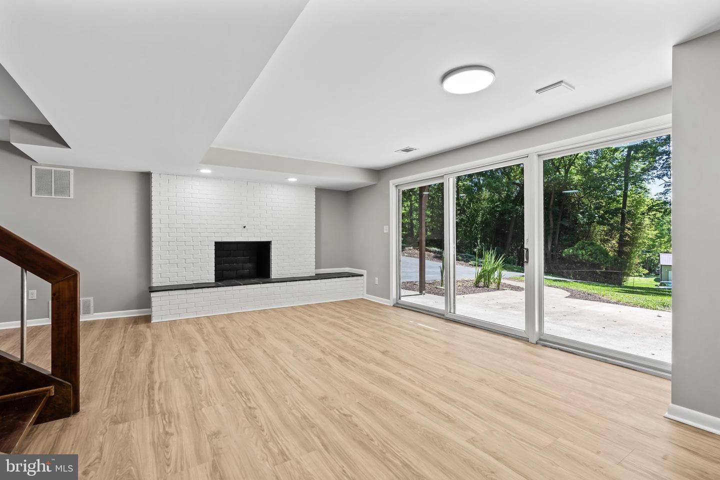 9838 Garis Shop Road photo 53