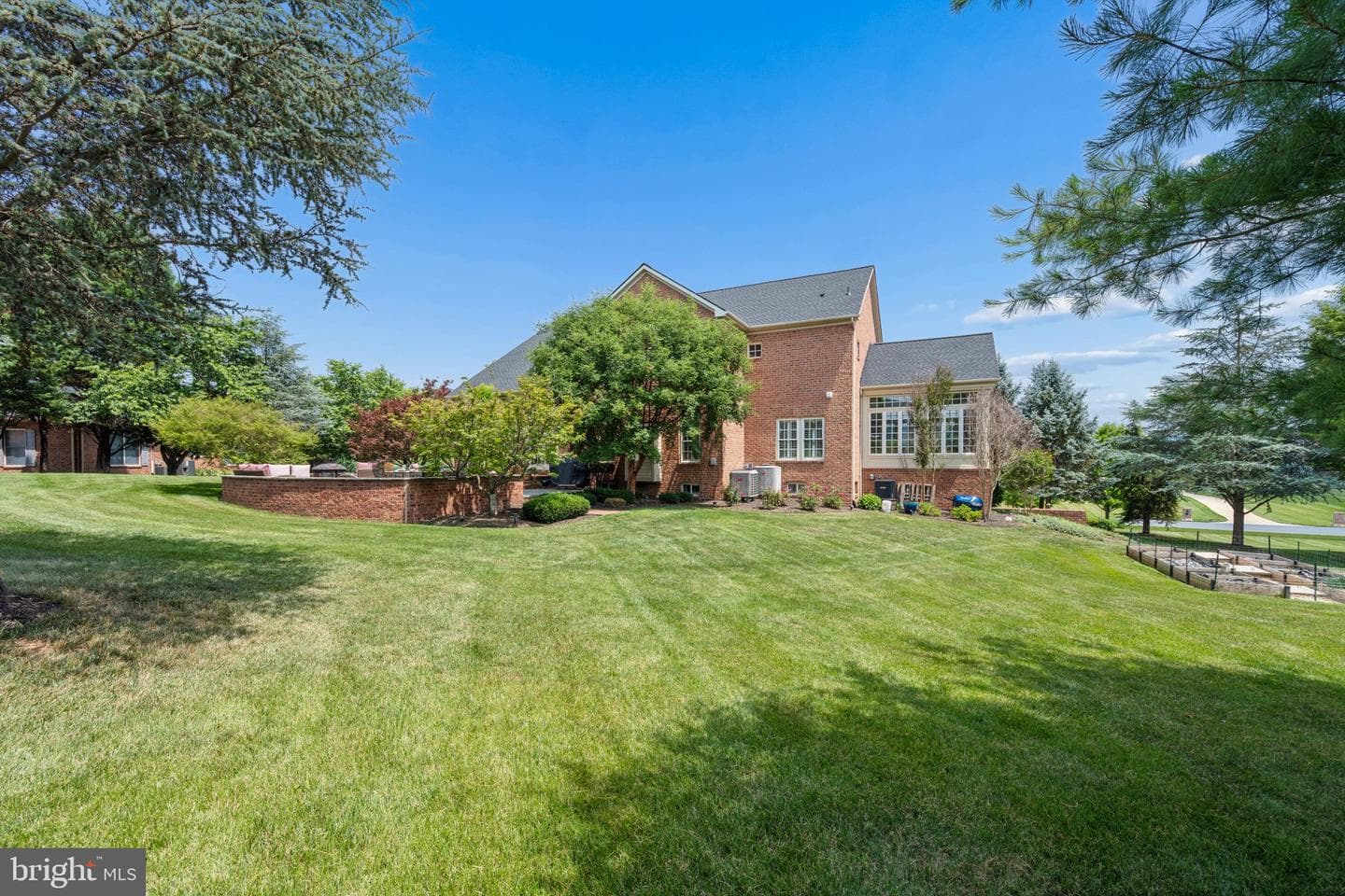 9808 Pembroke Drive photo 99