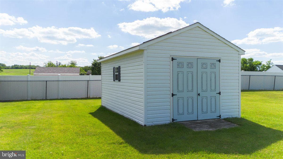 17015 Bivens Lane photo 44