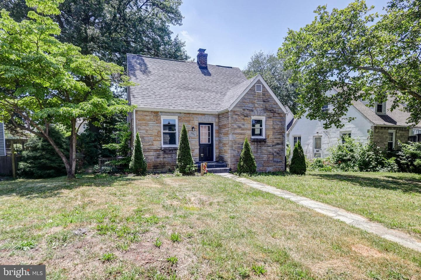 909 Beechwood Drive photo 3
