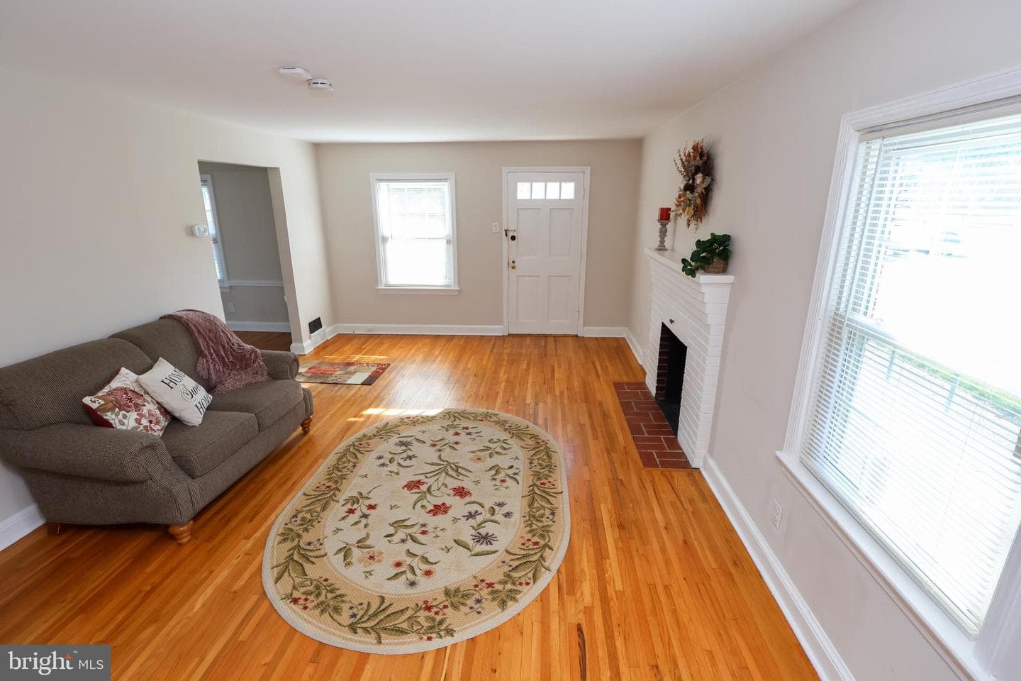824 Armstrong Avenue photo 7