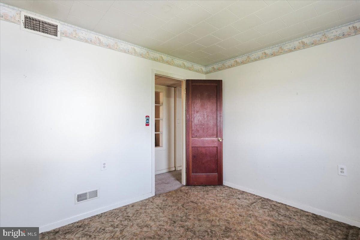 13844 Clear Spring Rd photo 16