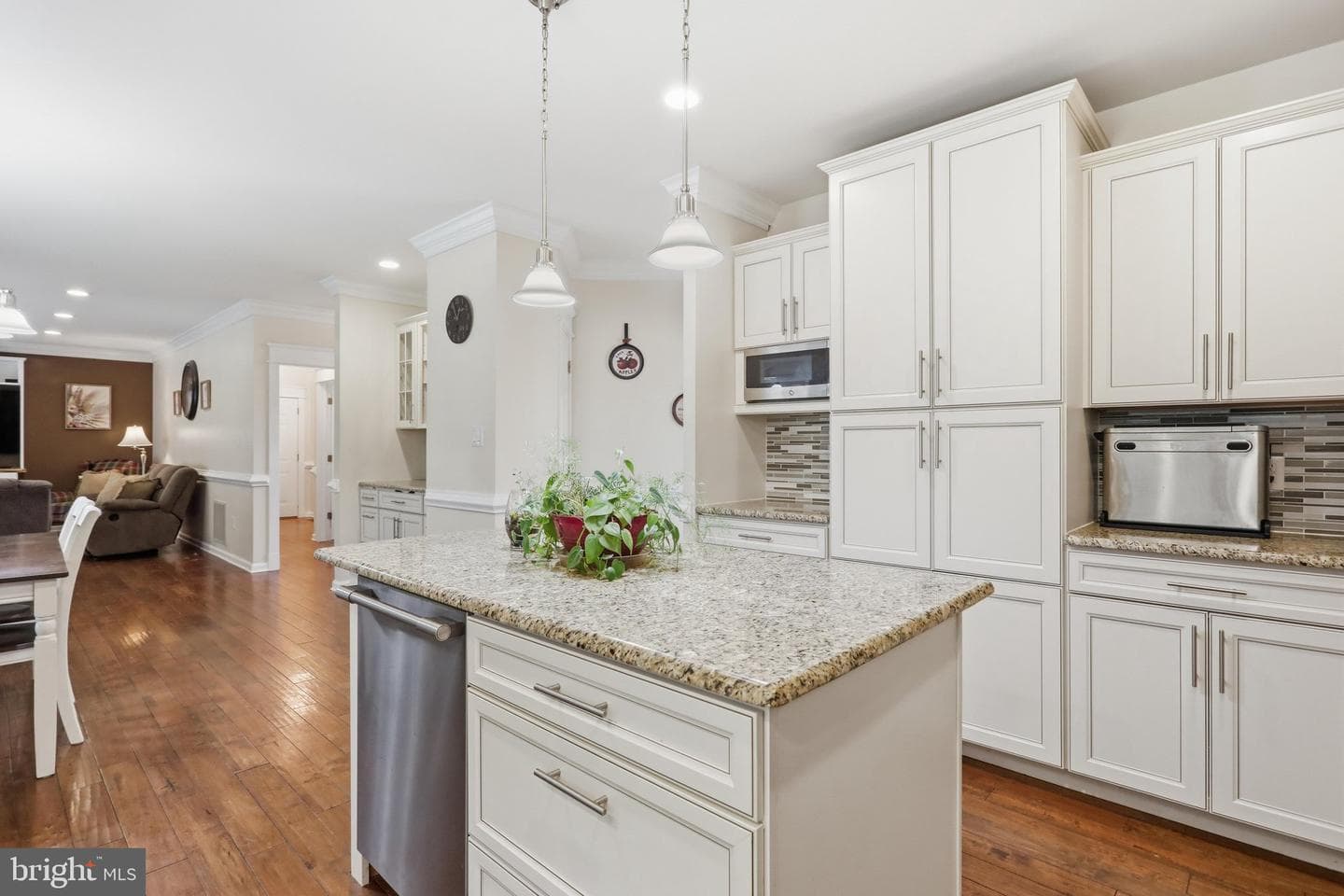 10738 Apple Tree Ln photo 18