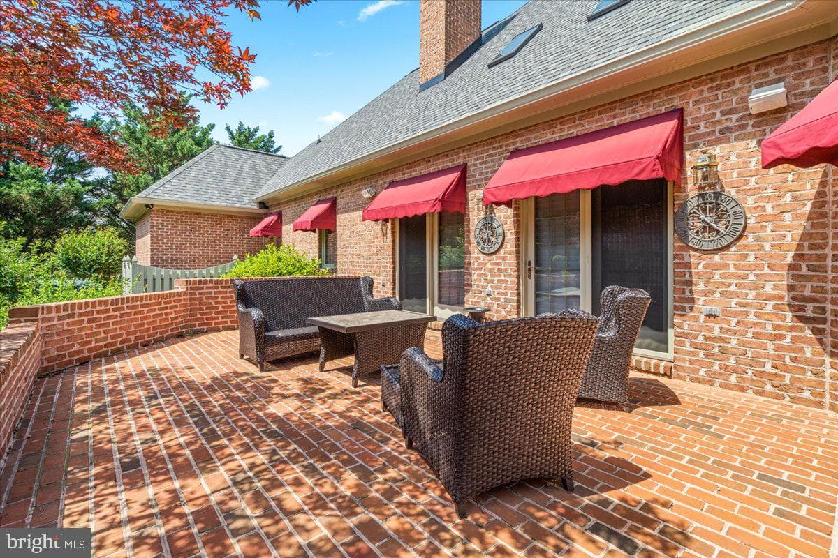 9743 Redamar Drive photo 47
