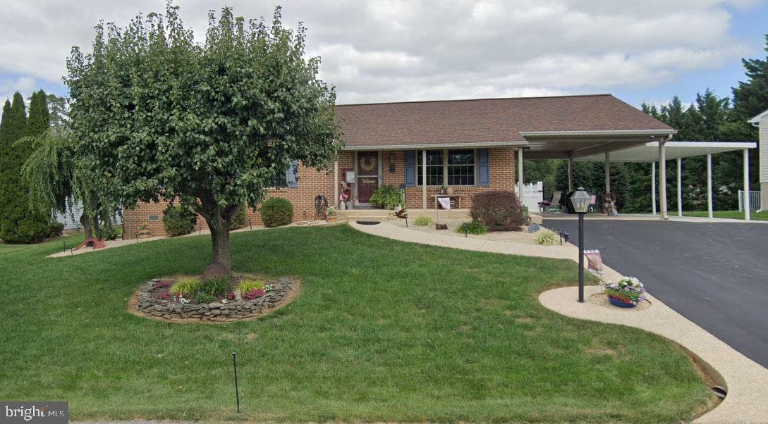 429 Chartridge Drive, Hagerstown
