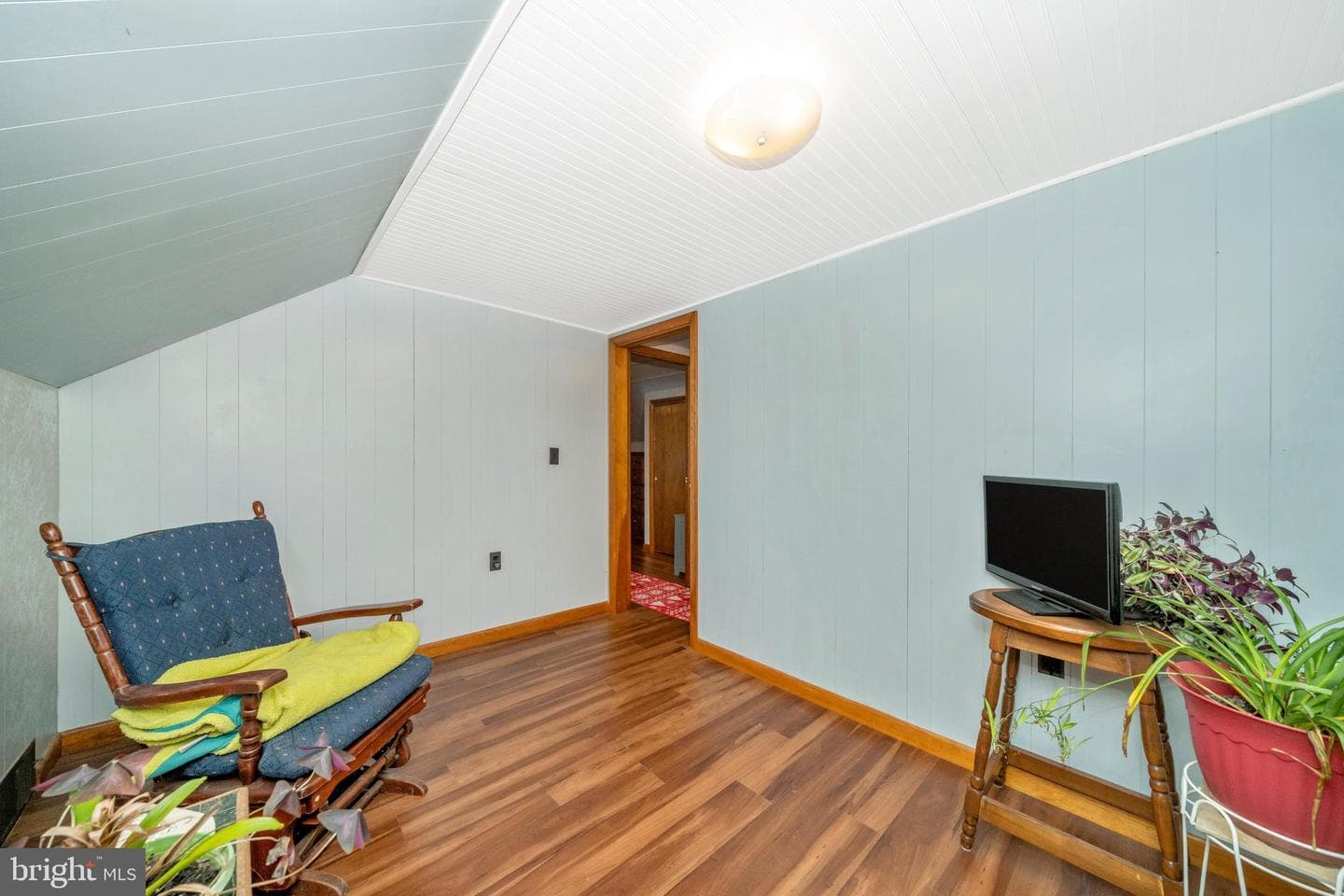 21841 Jefferson Boulevard photo 32