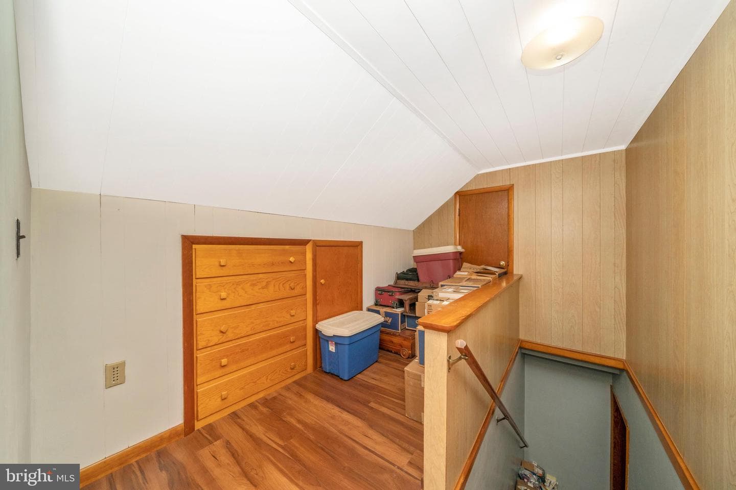 21841 Jefferson Boulevard photo 34
