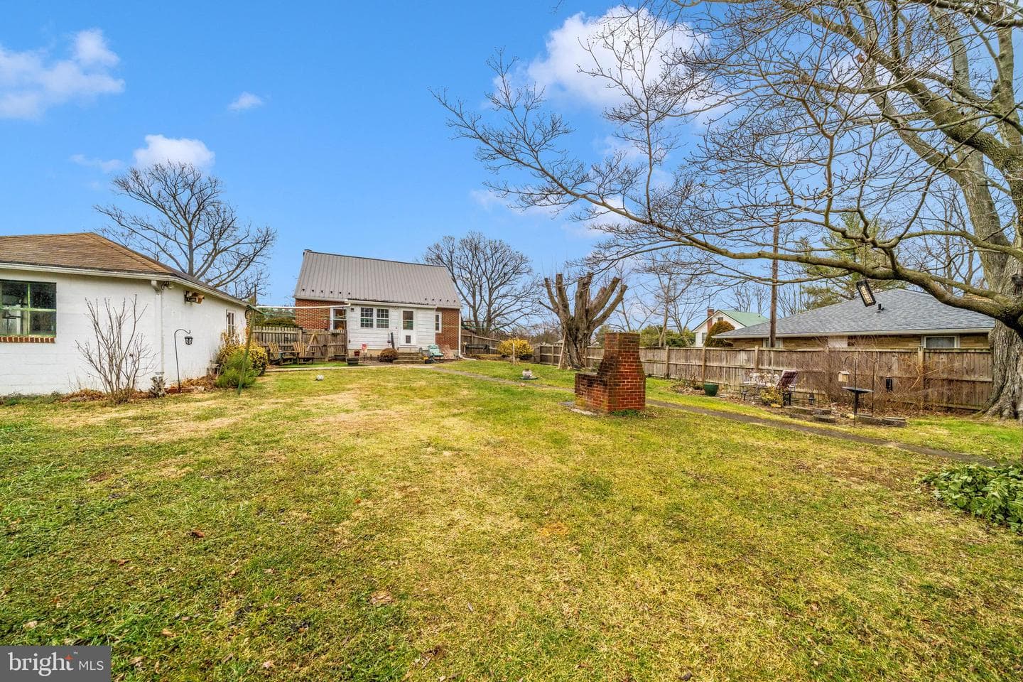 21841 Jefferson Boulevard photo 45