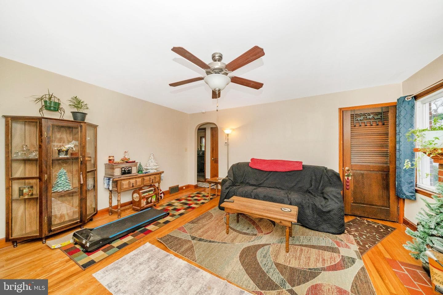 21841 Jefferson Boulevard photo 5