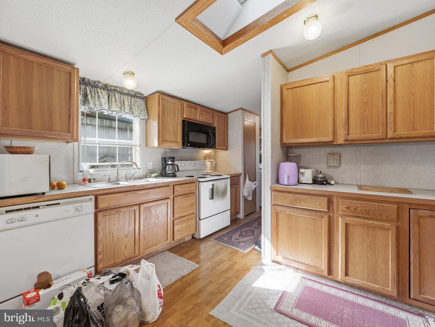 17002 Oakleigh Way photo 6