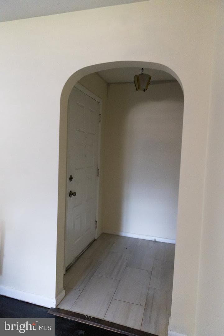 16827 Hampton Road photo 5