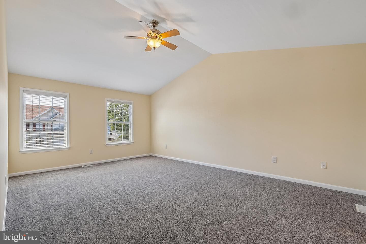 18122 Samuel Cir photo 22