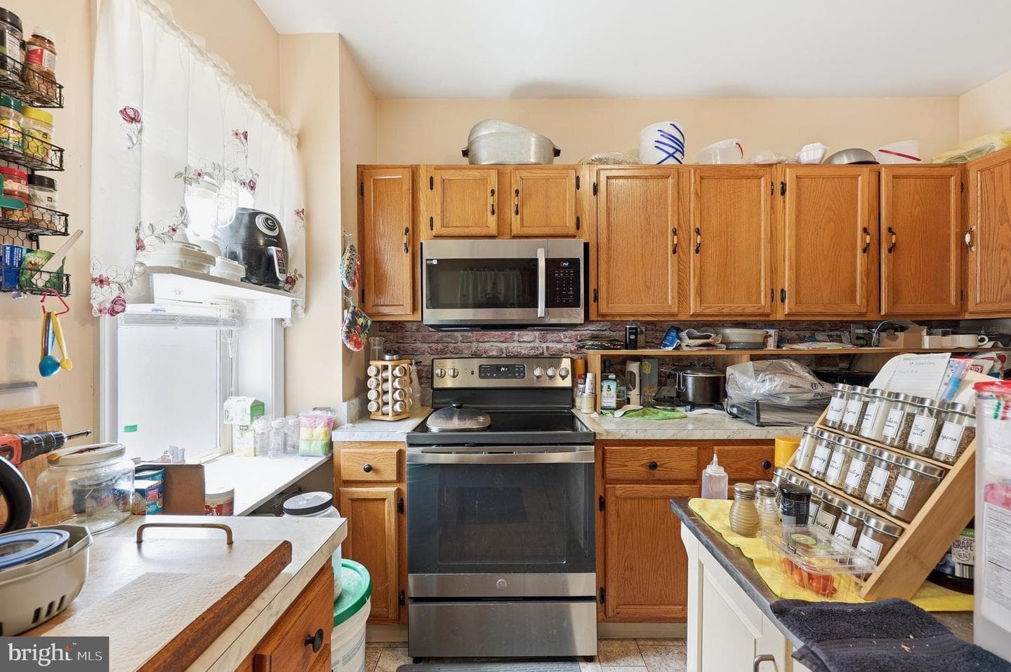 331 Jefferson Street photo 10