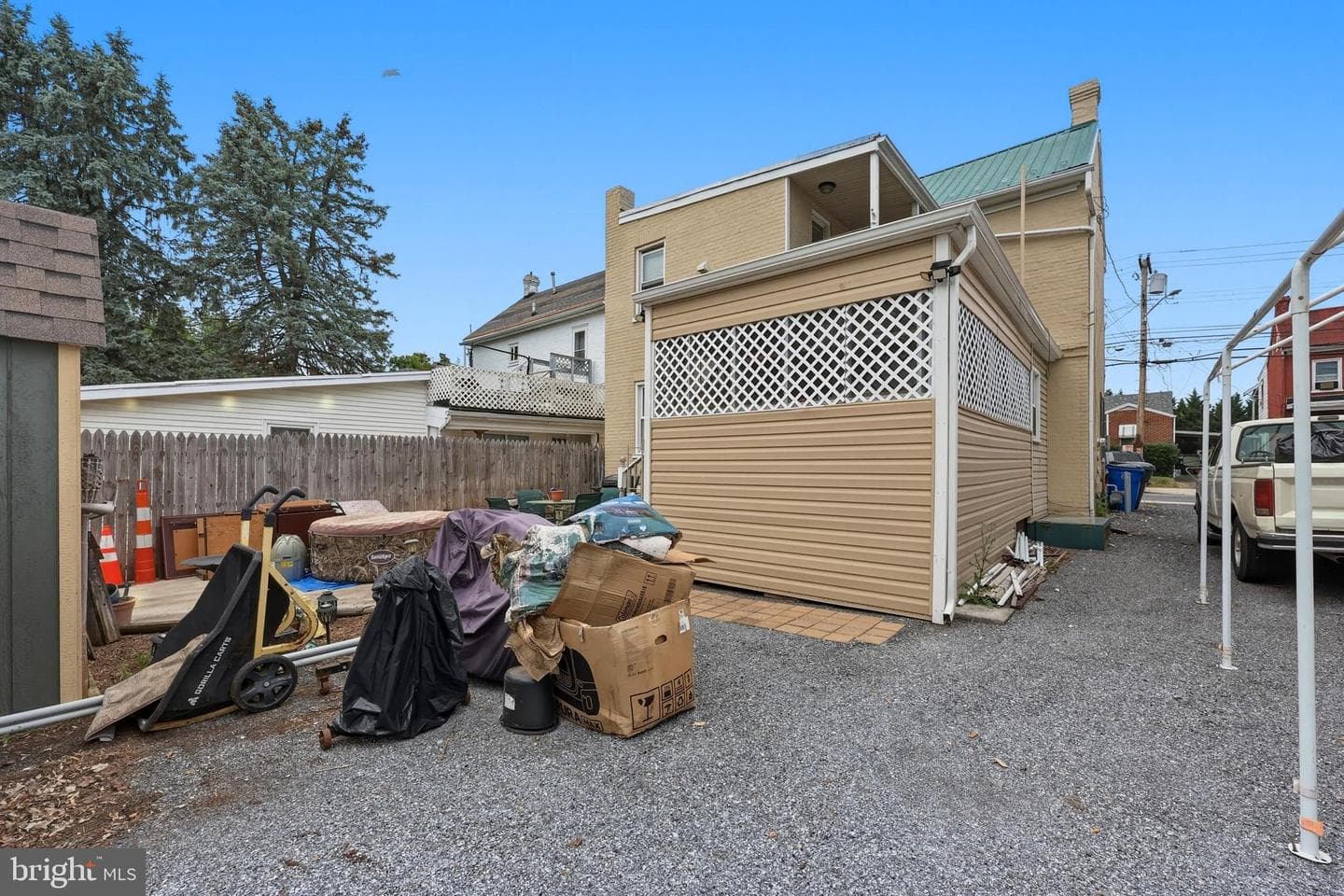 331 Jefferson Street photo 24