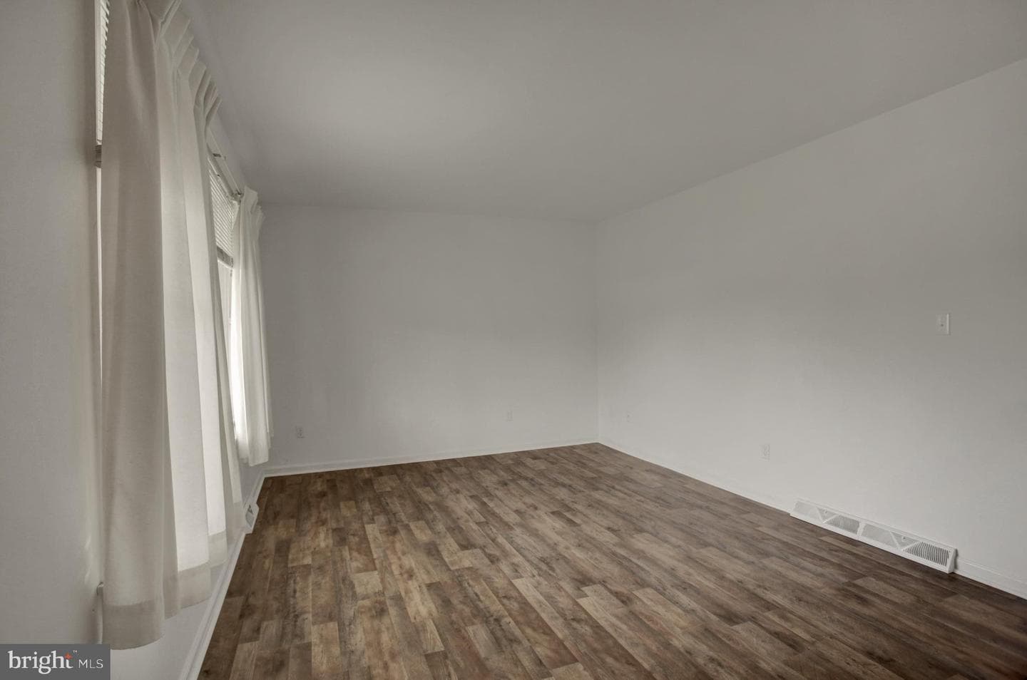 17203 Amber Drive photo 10