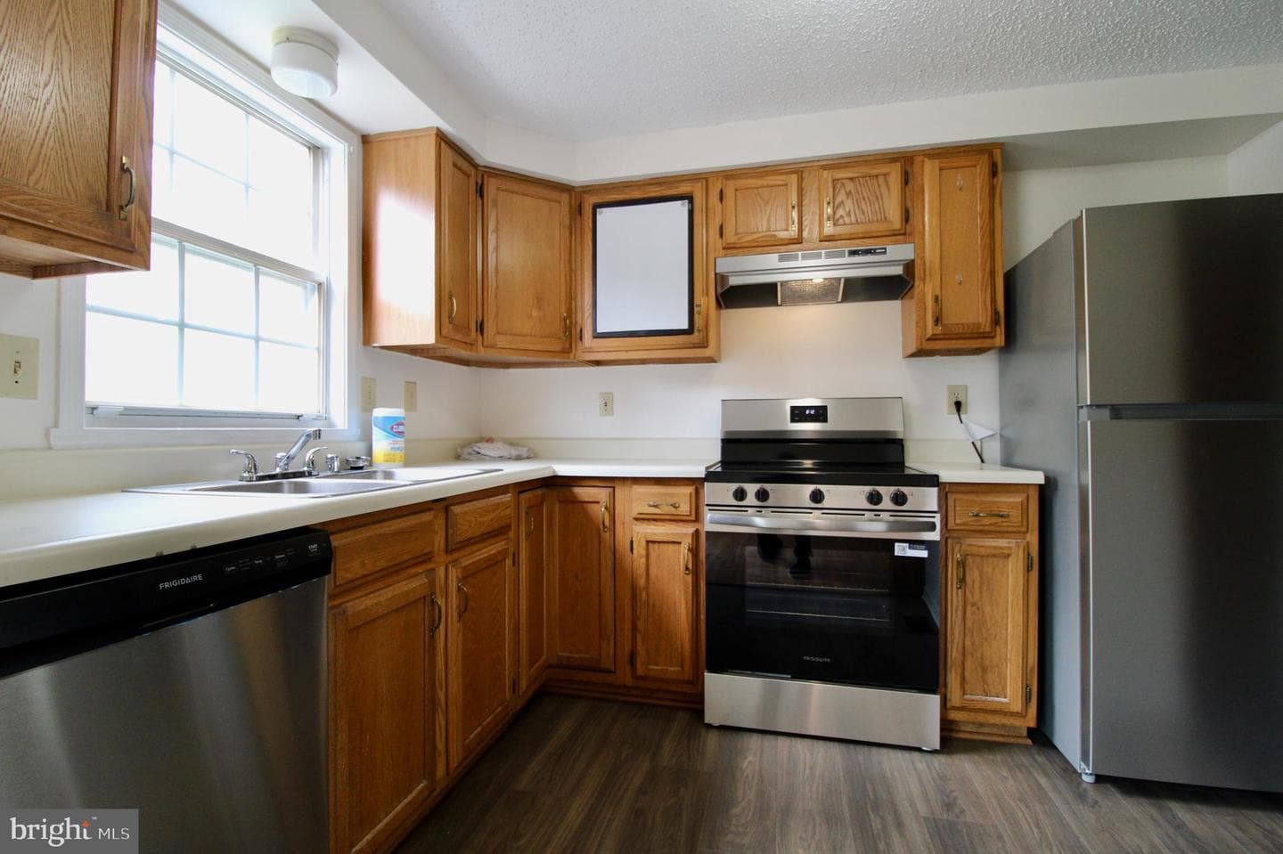 1524 Violet Drive photo 5