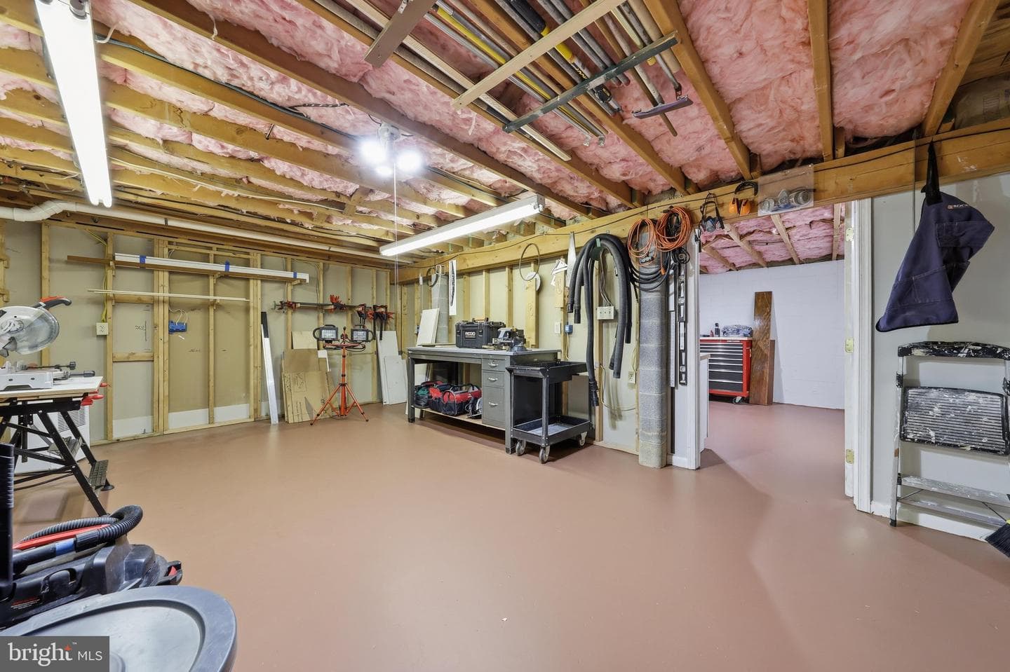16913 Fairview Road photo 35