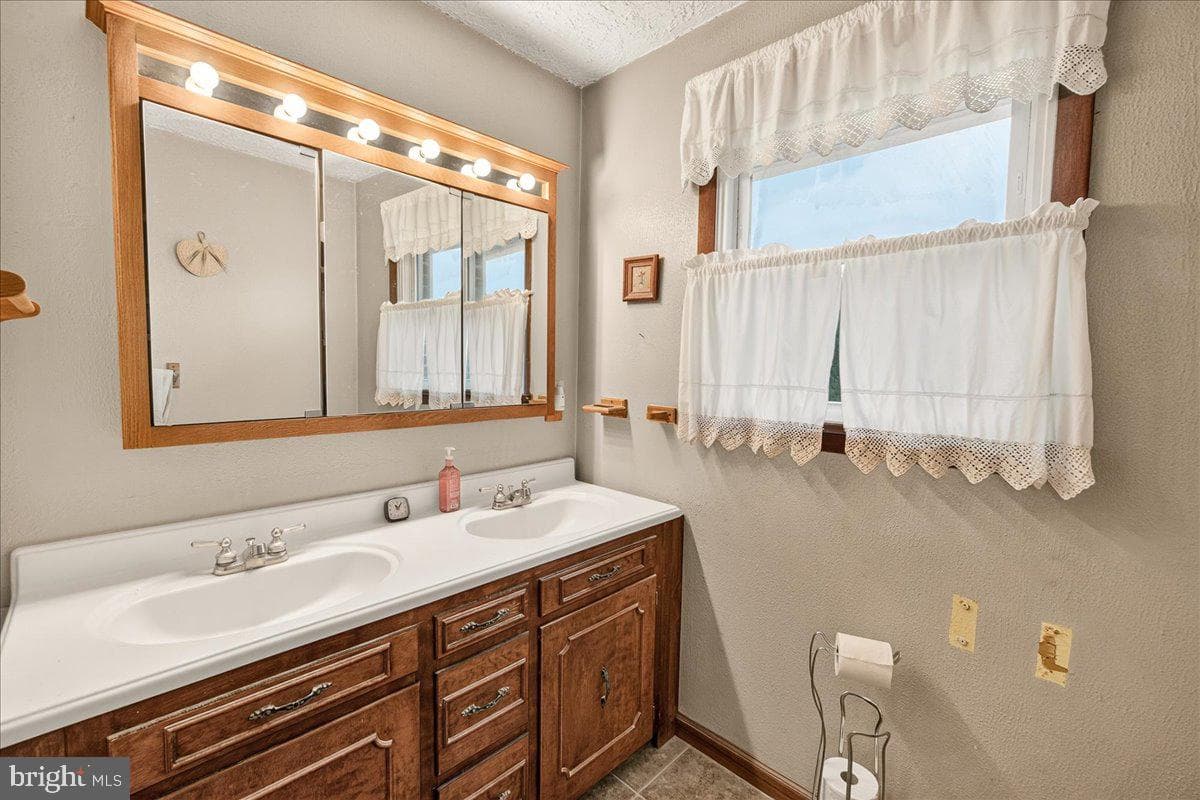 1752 Rohrersville Road photo 17